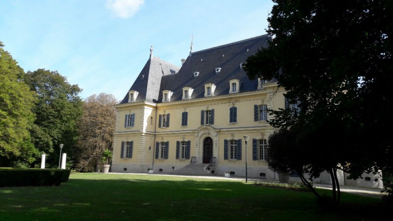 Château de Rajat_69780 SAINT PIERRE DE CHANDIEU_2